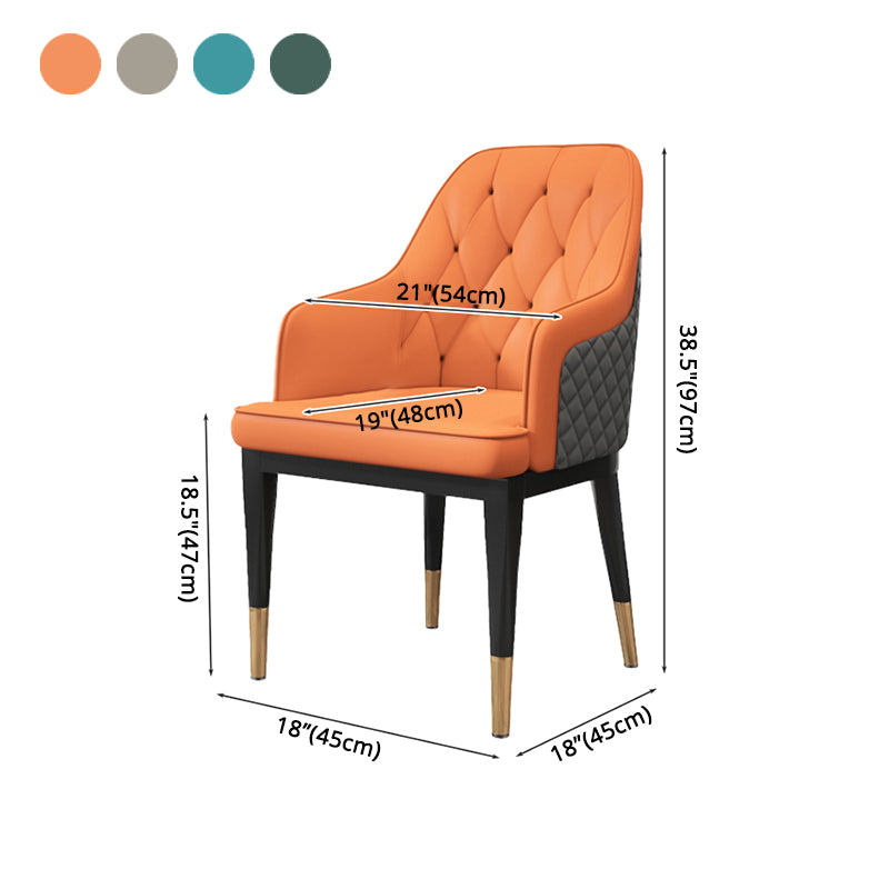 Solide achterkant van de achterste stoelen met stoffen met metalen benen gestoffeerde dineren met metalen benen