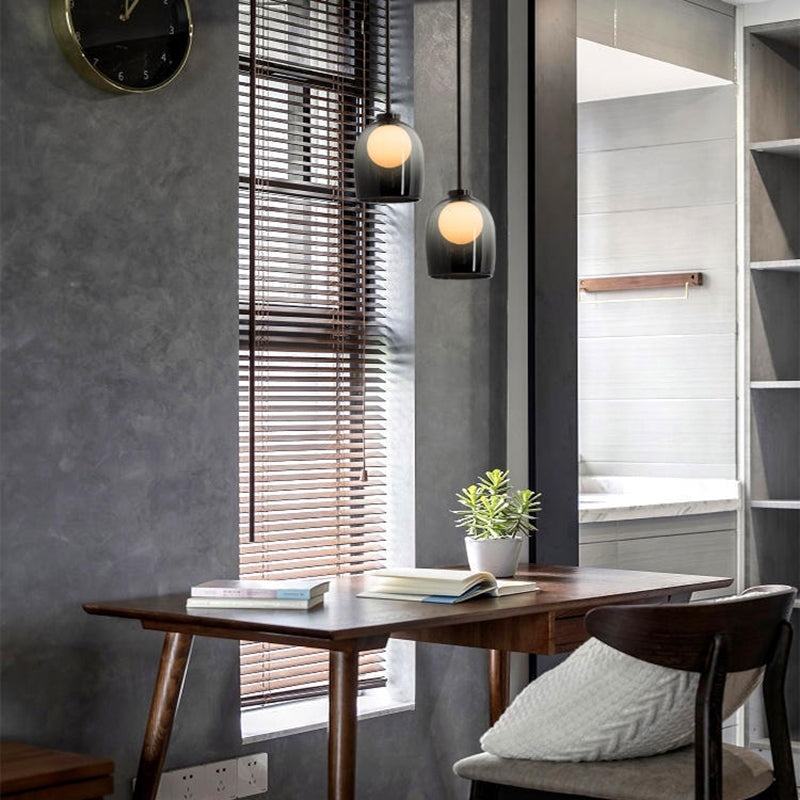 Glazen bel hanglamp in moderne beknopte stijl gelakte ijzeren hangende lamp voor slaapkamer