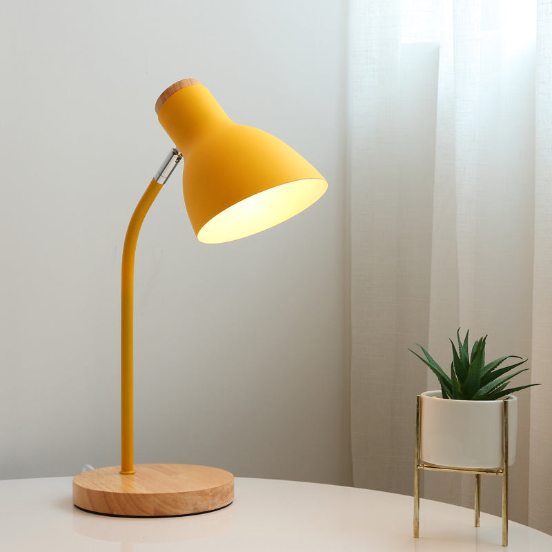 Luce da tavola ampia bagliore Macaron Metal 1 lampadina rosa/gialla lampada da scrivania con nodo rotante