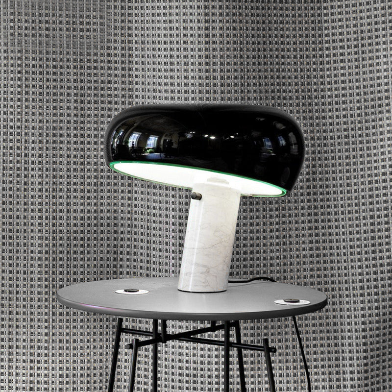 LED Table ombrée Lumière Métal moderne petite lampe de bureau en noir avec cylindre Base de marbre blanc