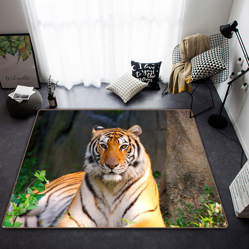 Black Modern Carpet Tiger Pattern Polyester Area Rug Stain Resistant Rug for Home Decor