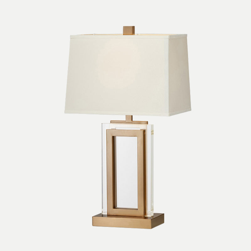 1 Kopf -Trapez -Schatten Tisch leichte moderne Stoff kleine Schreibtischlampe in Gold für Bett