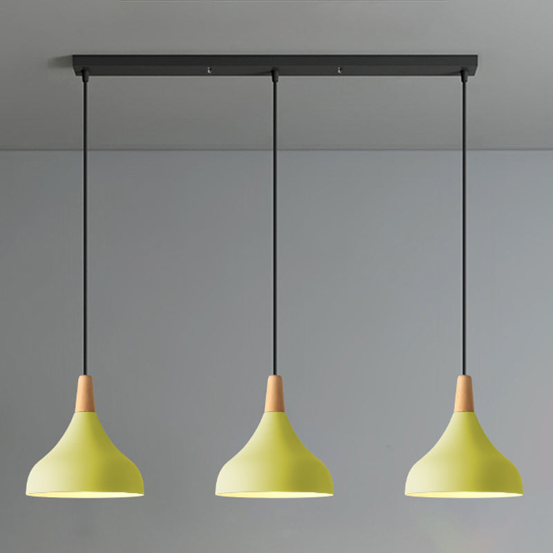 Swell Form Pendant Light Makkaron Metall 3-Kopf-Multi-Hanging-Leuchte mit Holzspitze