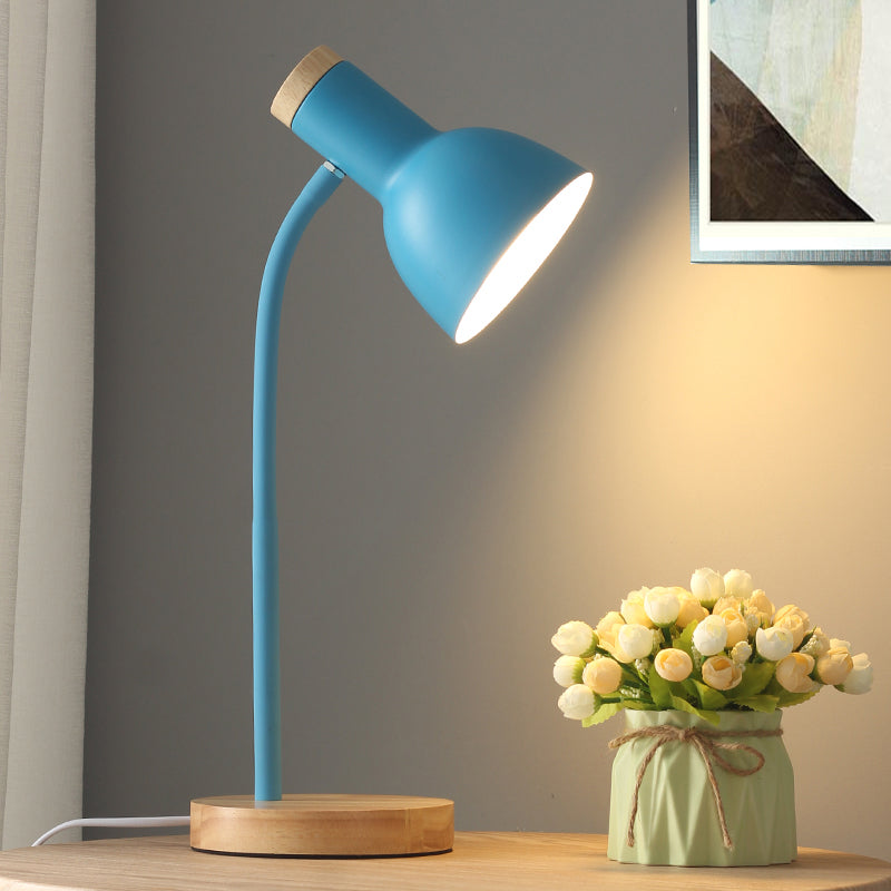 Lampada da tavolo a forma di campana in stile moderno metallico a 1 luci
