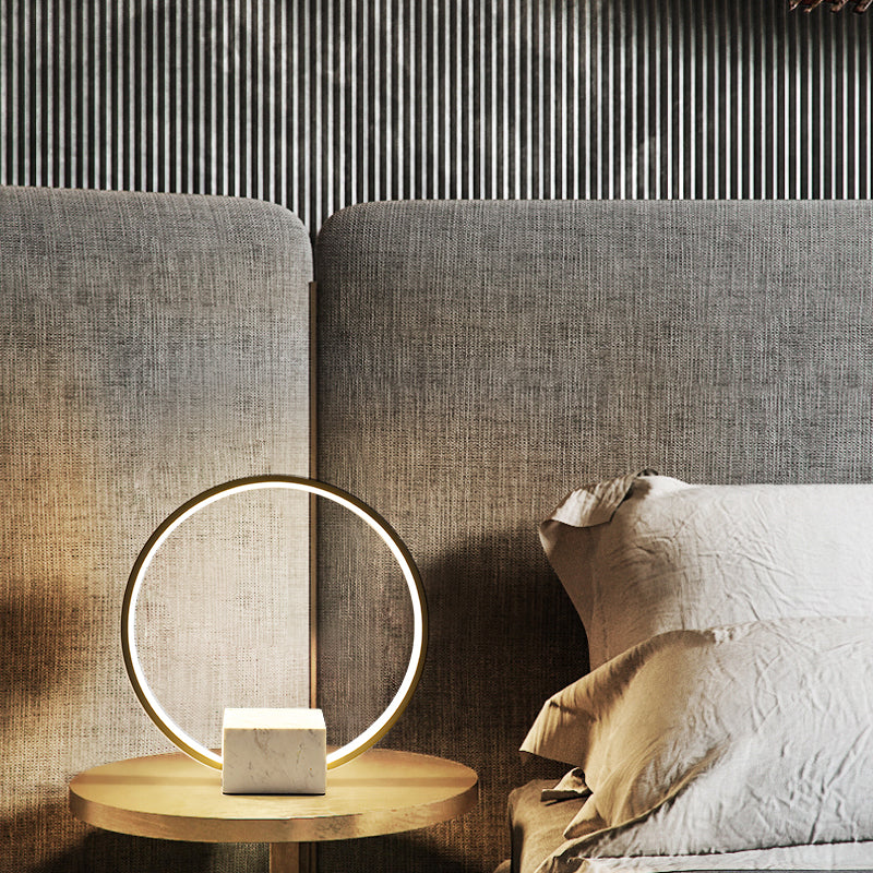 Modern Style Circle Shape Table Lamp Metal 1-Light Night Table Lamp in White