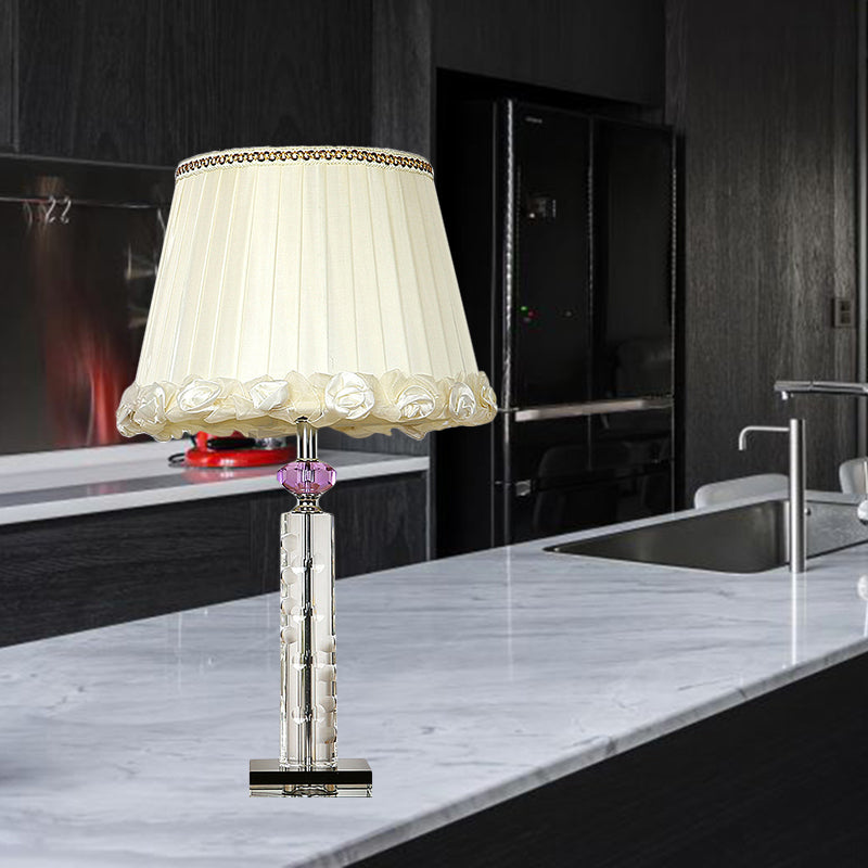 1 Glühbirne Schlafzimmer Nachtlampe Minimalistische weiße Tischbeleuchtung mit Säulenkristallbasis