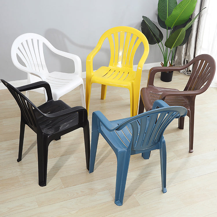 Silla lateral de plástico contemporánea con respaldo Windsor, silla lateral apilable para uso doméstico