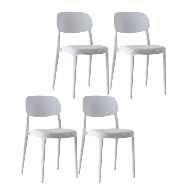 Chaise d'appoint de salon scandinave en plastique, finition mate, chaise de salle à manger à dossier ouvert