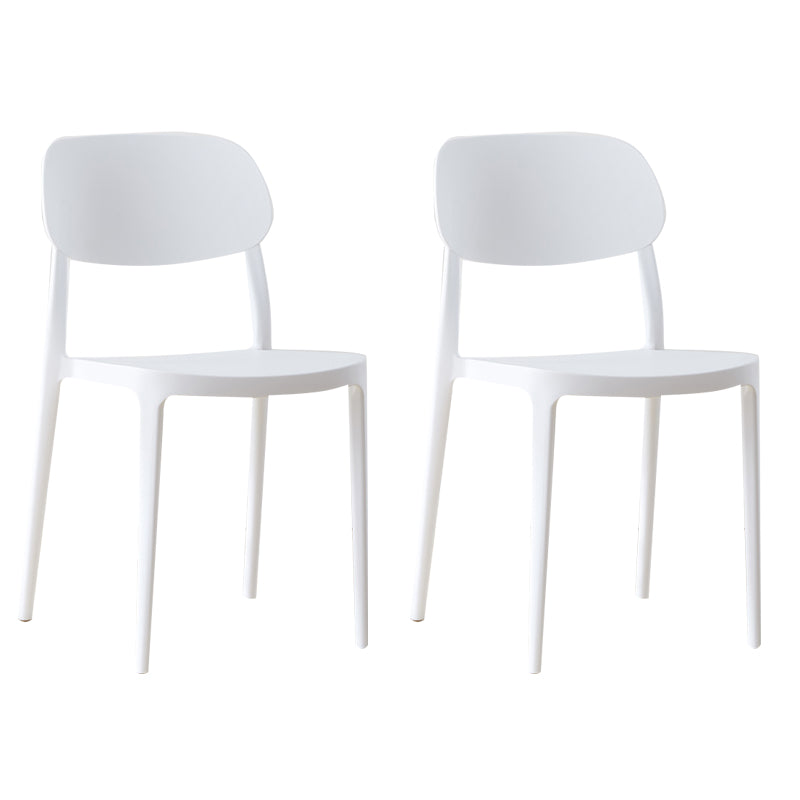 Chaise d'appoint de salon scandinave en plastique, finition mate, chaise de salle à manger à dossier ouvert