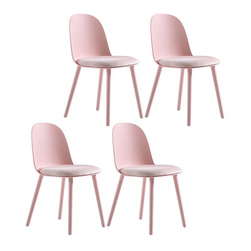 Silla auxiliar de comedor escandinavo de plástico Silla de comedor Parsons con acabado mate (juego de 4)