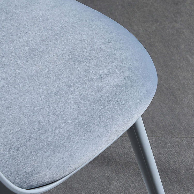 Silla auxiliar de comedor escandinavo de plástico Silla de comedor Parsons con acabado mate (juego de 4)