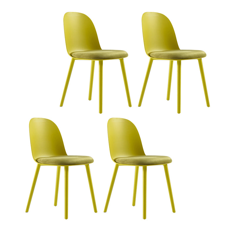 Silla auxiliar de comedor escandinavo de plástico Silla de comedor Parsons con acabado mate (juego de 4)