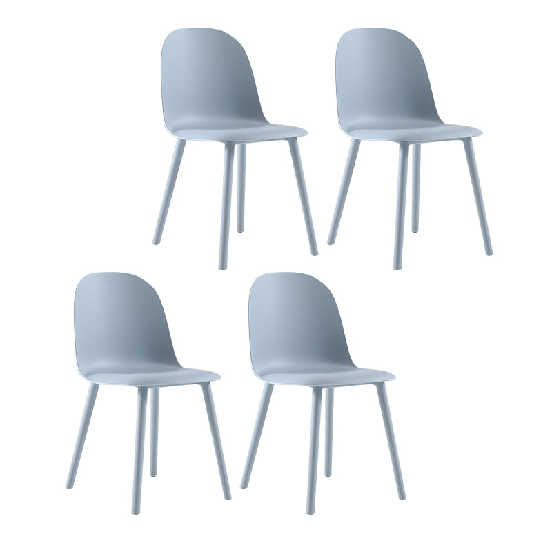 Silla auxiliar de comedor escandinavo de plástico Silla de comedor Parsons con acabado mate (juego de 4)