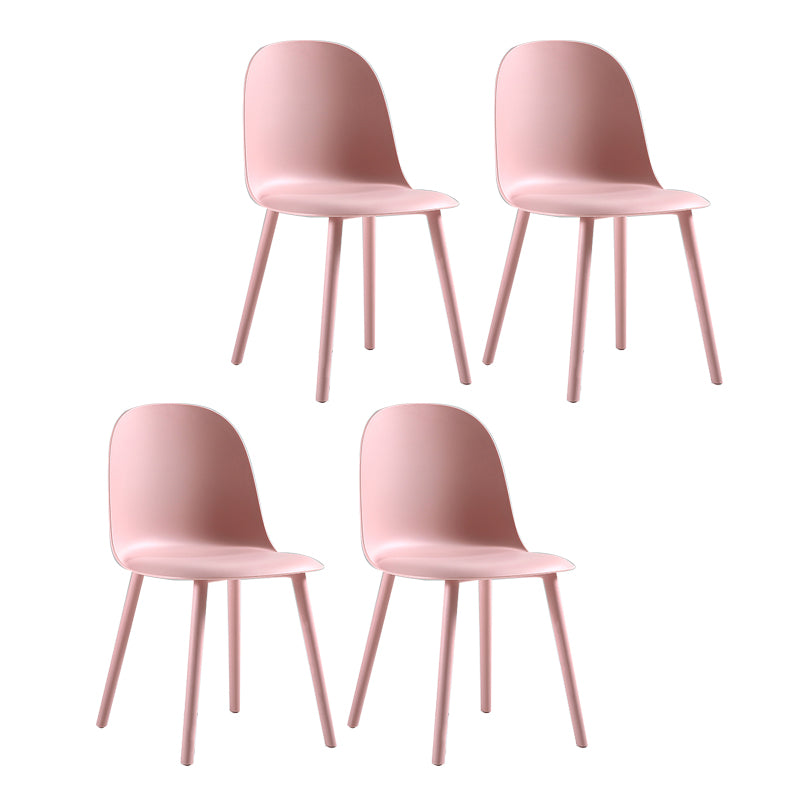 Silla auxiliar de comedor escandinavo de plástico Silla de comedor Parsons con acabado mate (juego de 4)