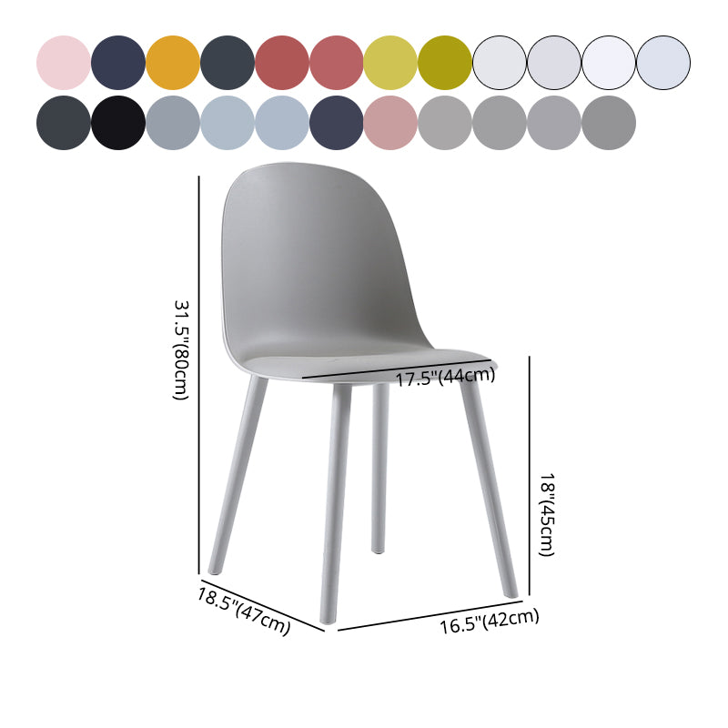 Silla auxiliar de comedor escandinavo de plástico Silla de comedor Parsons con acabado mate (juego de 4)