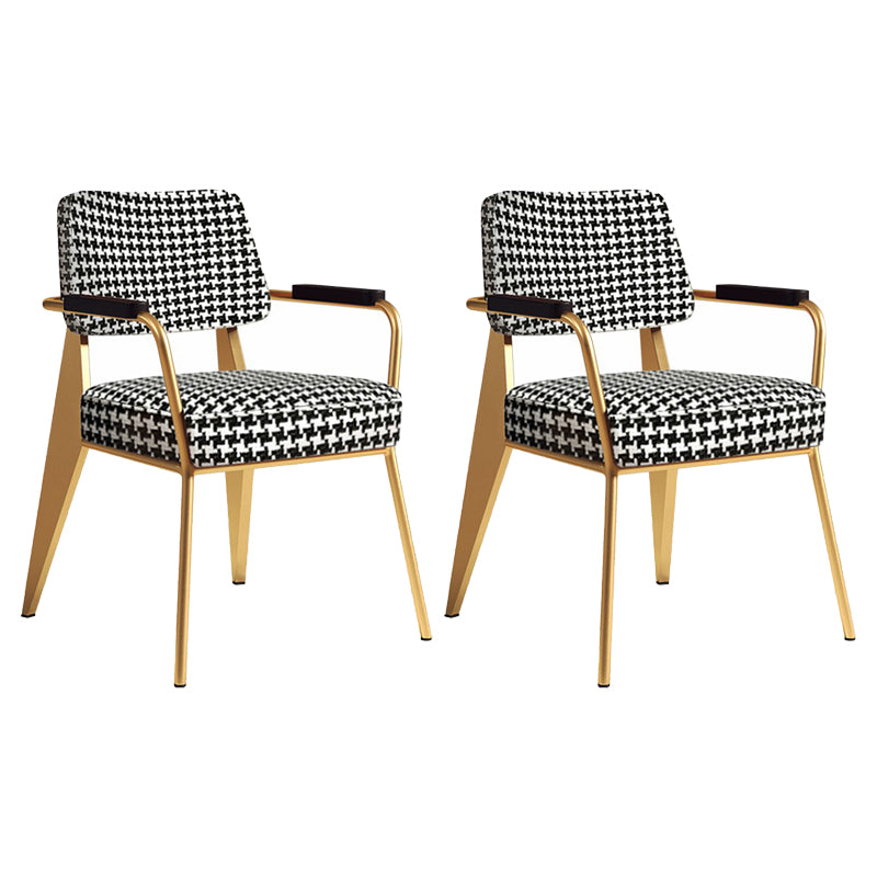 Sillón escandinavo interior Silla de comedor tapizada de metal con respaldo abierto