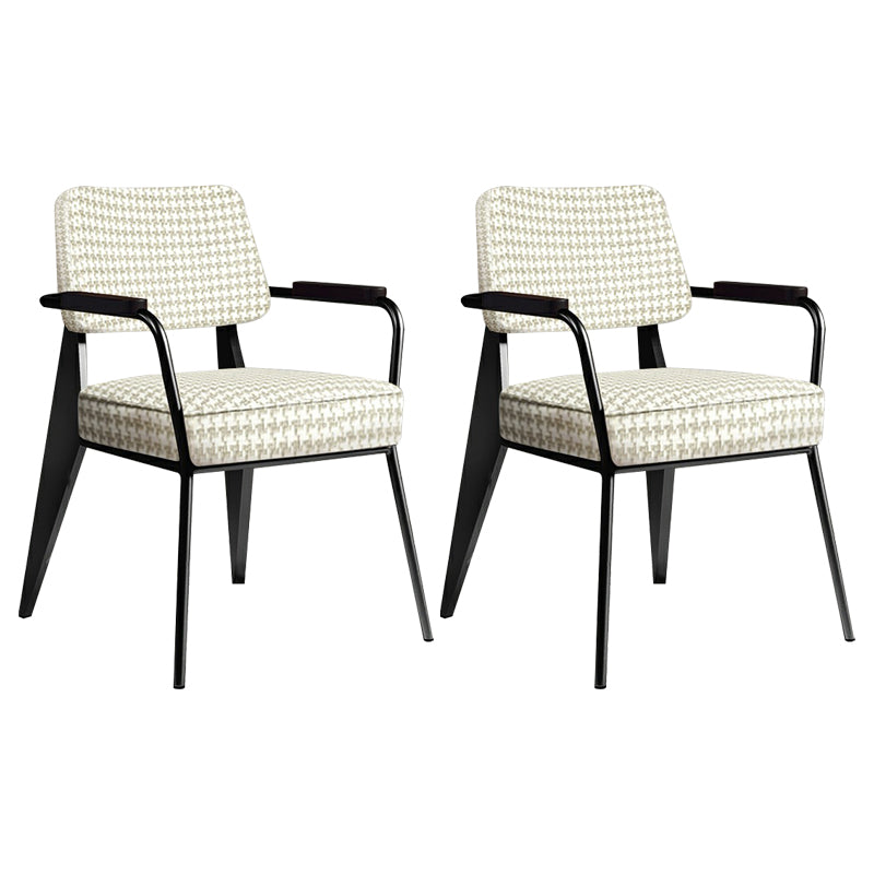 Sillón escandinavo interior Silla de comedor tapizada de metal con respaldo abierto