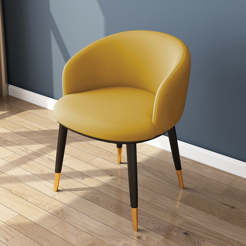 Silla lateral escandinava interior Silla de comedor tapizada de metal con respaldo Parsons