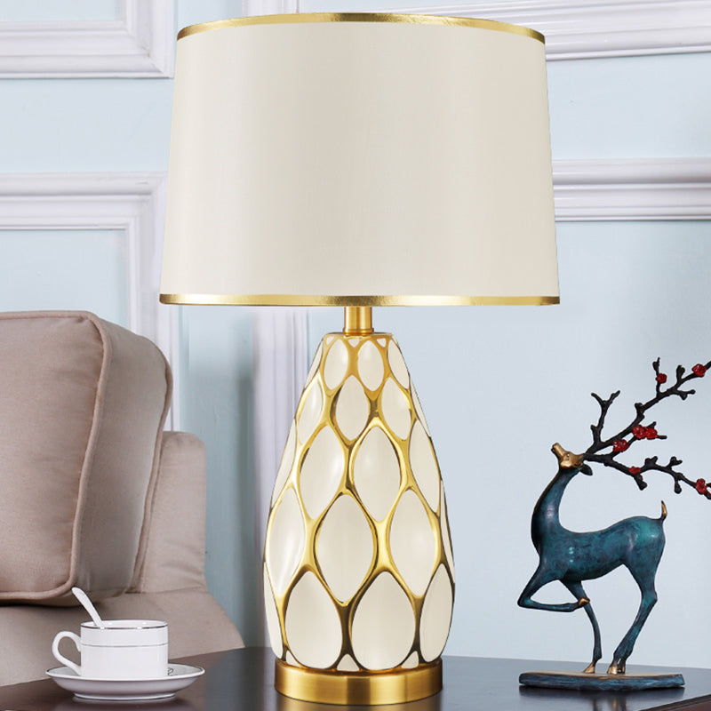 Éclairage de Table à tambour en céramique, lampe de nuit blanche moderne à 1 ampoule avec abat-jour en tissu pour le salon