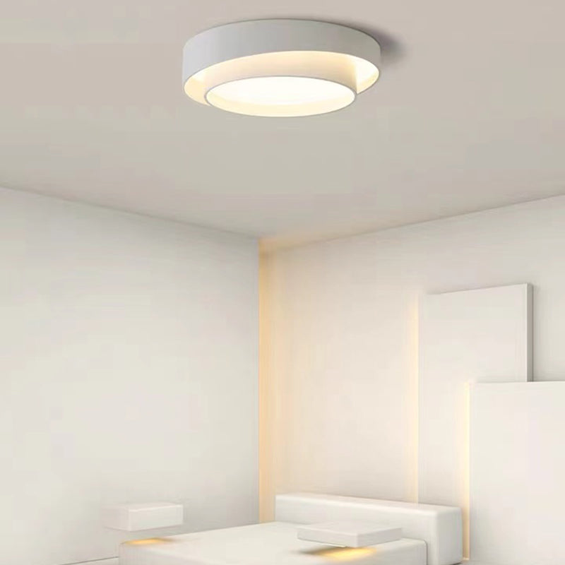 Plafonnier LED blanc en acrylique dans un montage encastré circulaire en fer de simplicité moderne pour les espaces intérieurs