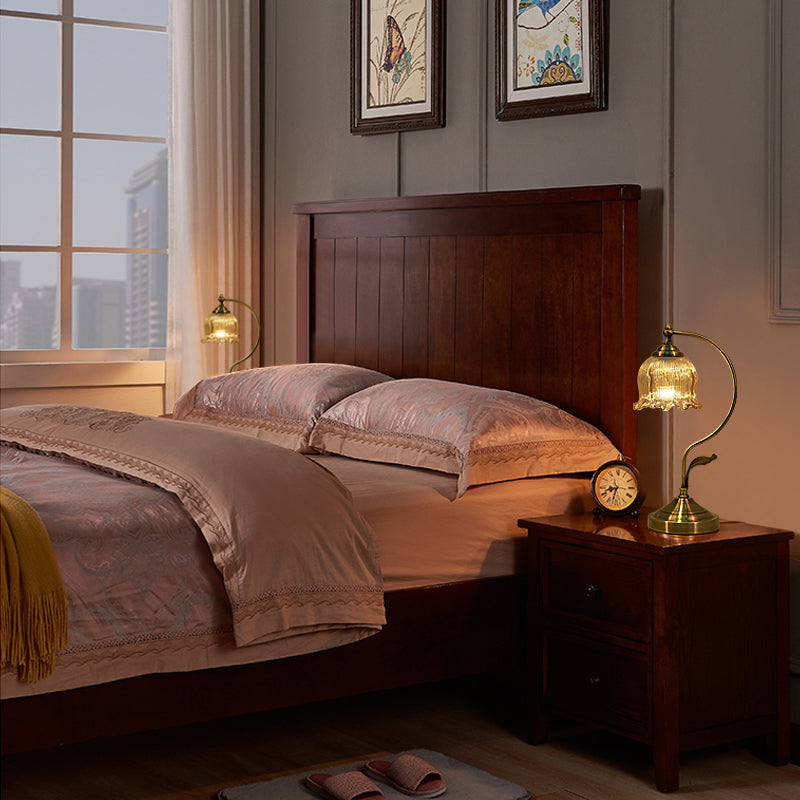 1 Light Modernism Night Table Lamps Metal Nightstand Lamp for Bedroom in Gold