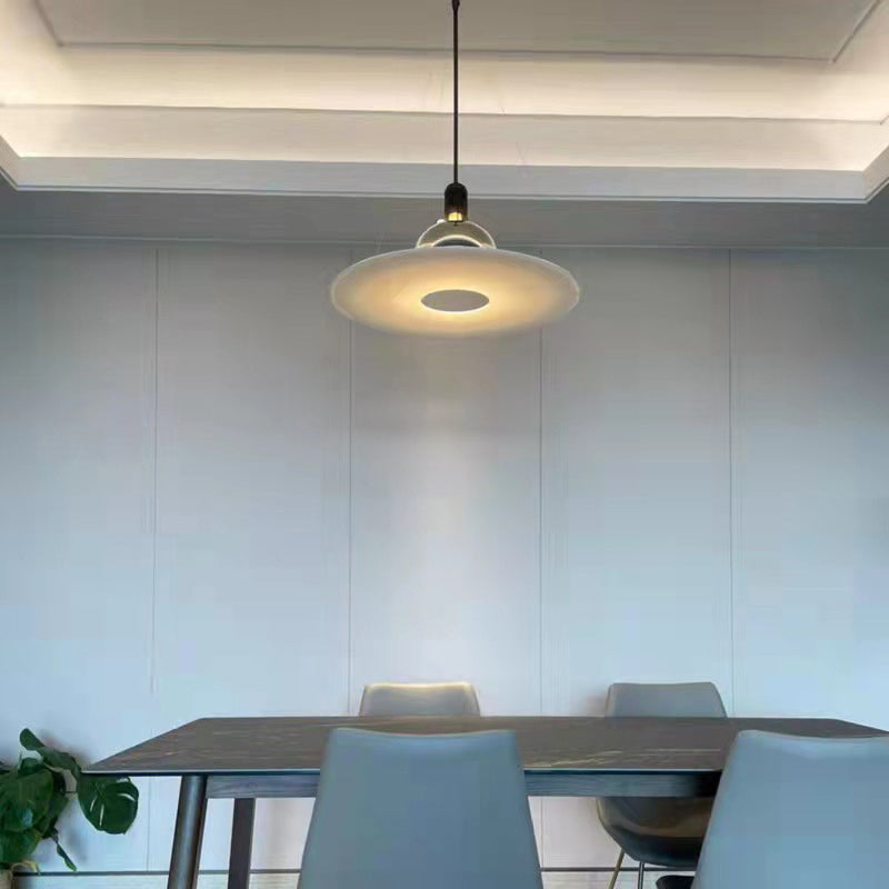 Postmoderne stijl UFO -vorm hangend licht metaal 1 lichte hanglamp voor eetkamer