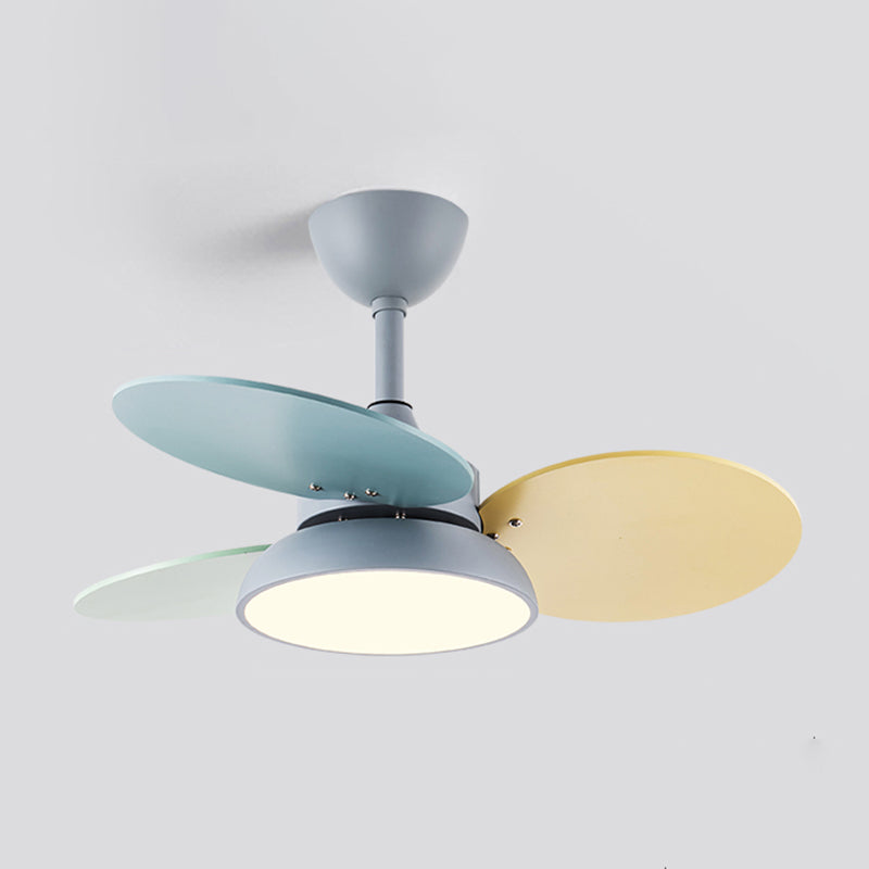 Kids Creative LED Fan Pendant Light Iron Fan Chandelier with Colorful Wooden Lamina