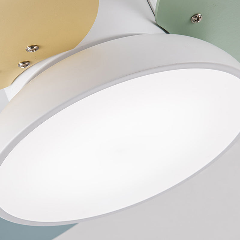 Kids Creative LED Fan Pendant Light Iron Fan Chandelier with Colorful Wooden Lamina