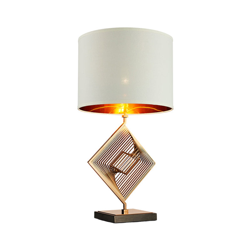 Lampe de table de nuit carrée en métal, éclairage de table de chevet blanc moderne à 1 ampoule avec abat-jour en tissu tambour