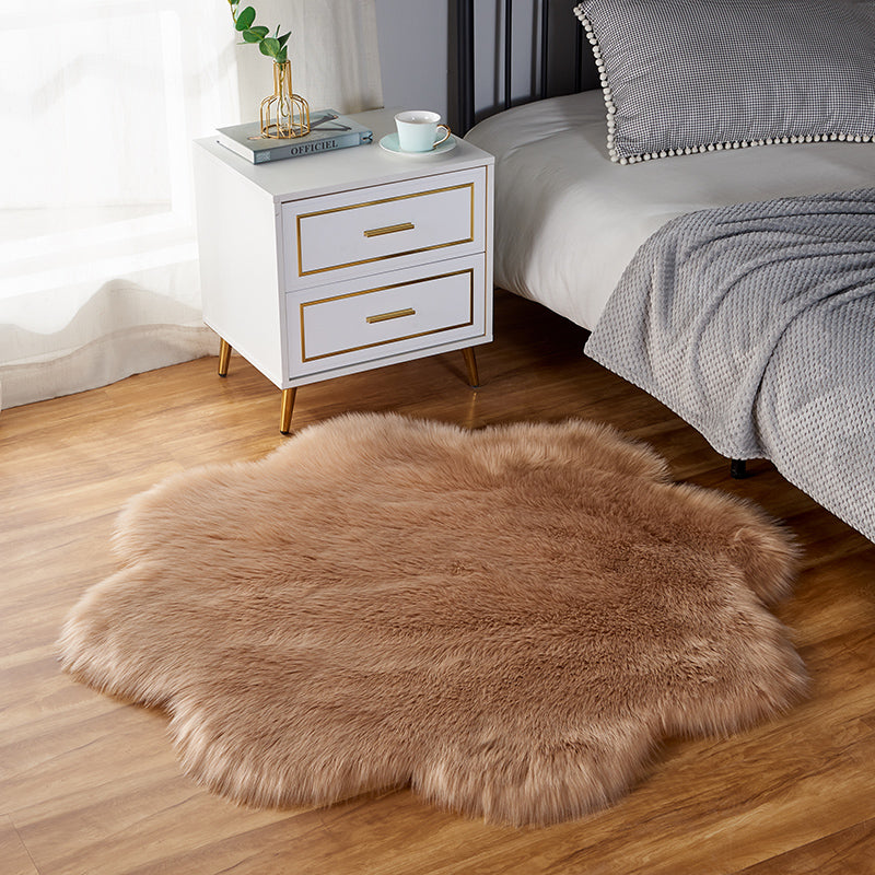 Stilvoller plüsch Teppich Vollfarbener Polyester Teppich Easy Care Teppich für Schlafzimmer