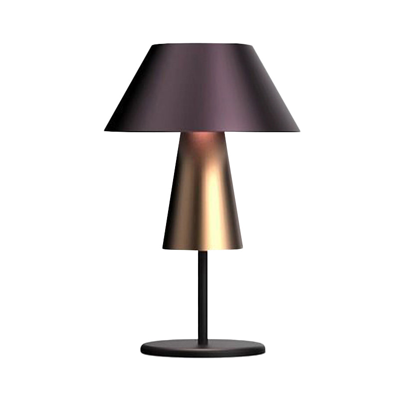 Postmoderne, sich verjüngte Nachttischlampe Metall 1-Licht Wohnzimmer Nachttisch Licht in Schwarz