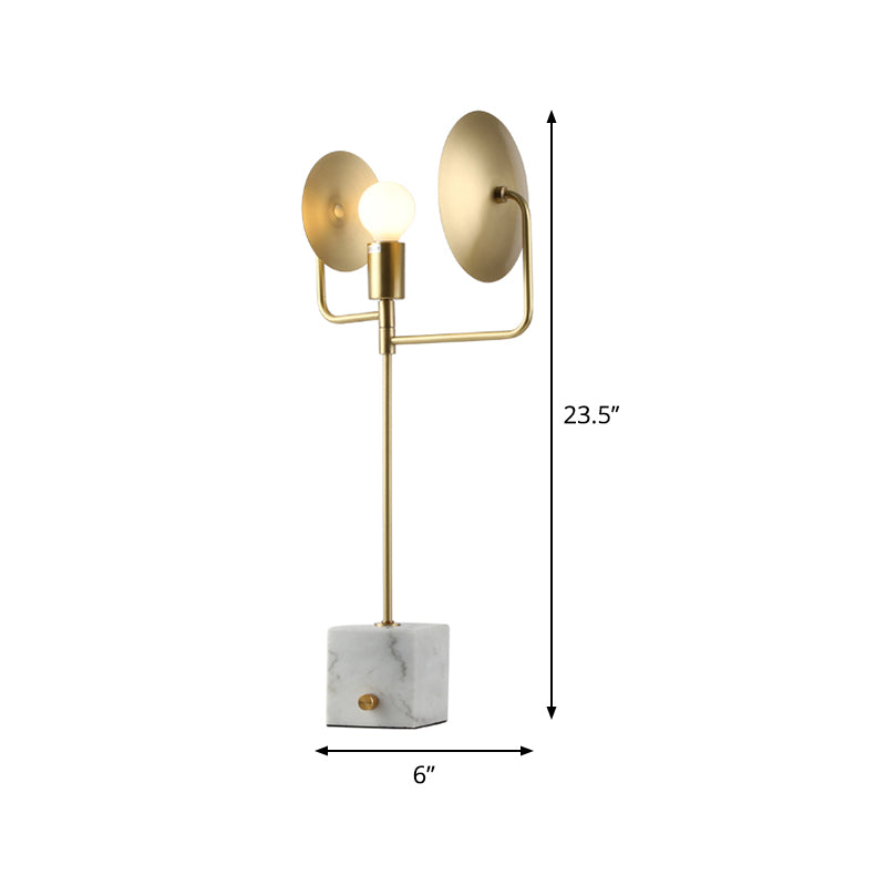 Gold Bare Lampe Tischbeleuchtung postmodern 1 Glühmarble Nachtlampe mit Metallschatten