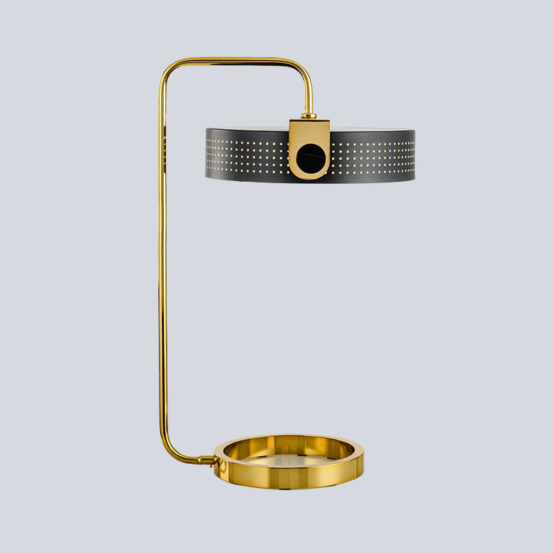 Lampada da tavolo notturna da letto da letto a 1 testa illuminazione nordica oro con tonalità metallica cava