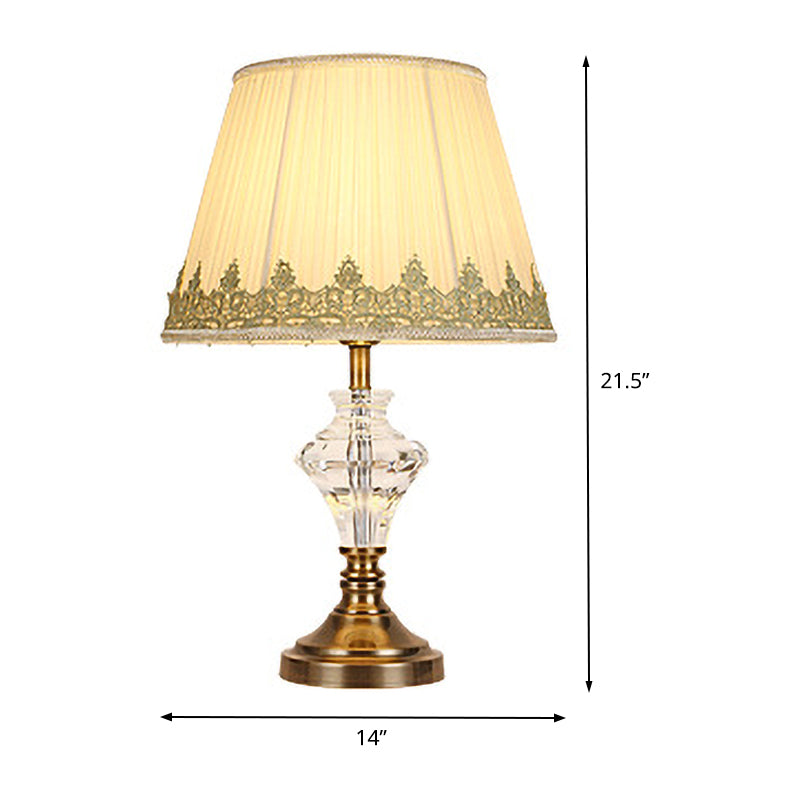 Zeitgenössischer gebogener Nachttisch Lampe handgeschnittene Kristall 1 Glühbirne Leslicht in Beige