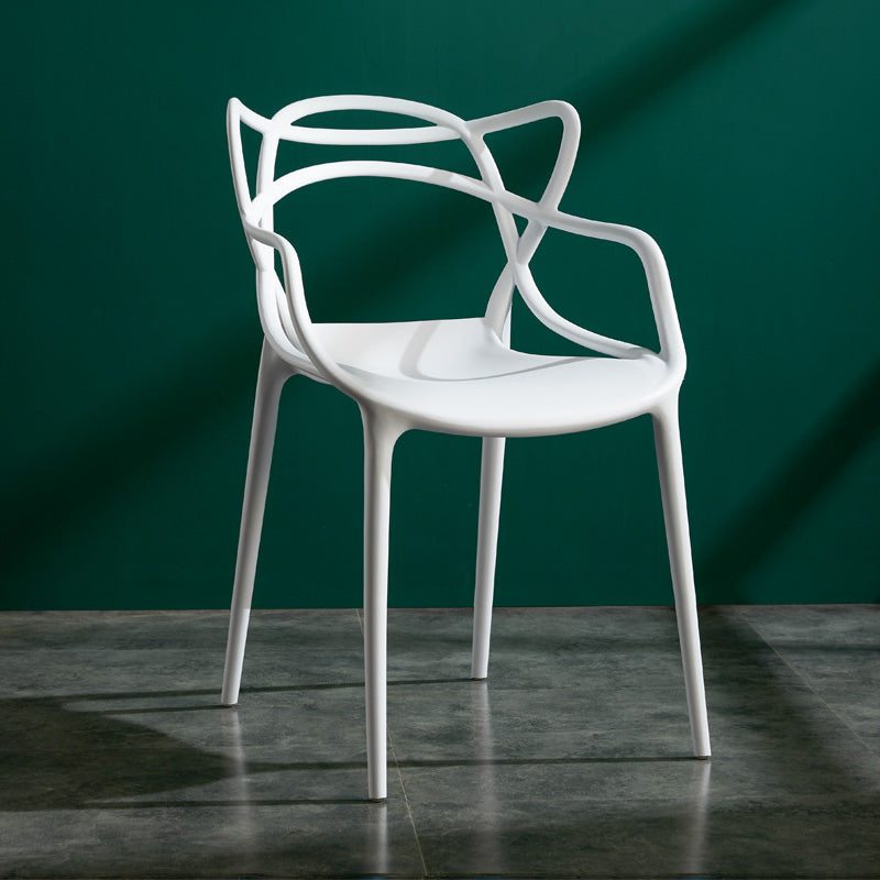 Sillas de comedor de cocina de estilo moderno Silla auxiliar con brazo de comedor con patas de plástico