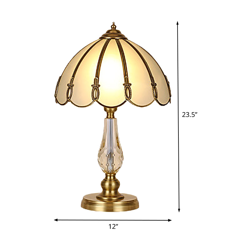 1 lampe de table de salon de tête Lumière de lecture en or moderne avec nuance en verre givré en forme de dôme