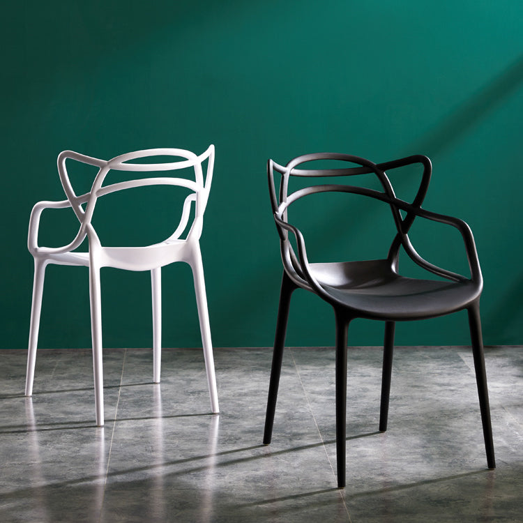 Sillas de comedor de cocina de estilo moderno Silla auxiliar con brazo de comedor con patas de plástico