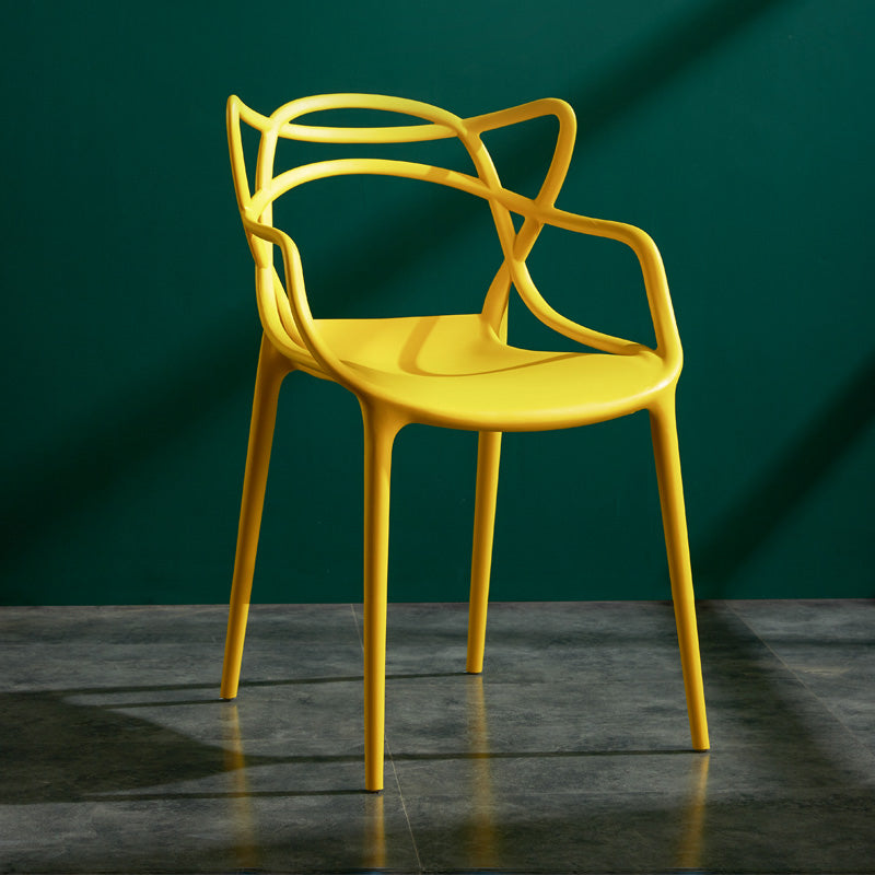 Sillas de comedor de cocina de estilo moderno Silla auxiliar con brazo de comedor con patas de plástico