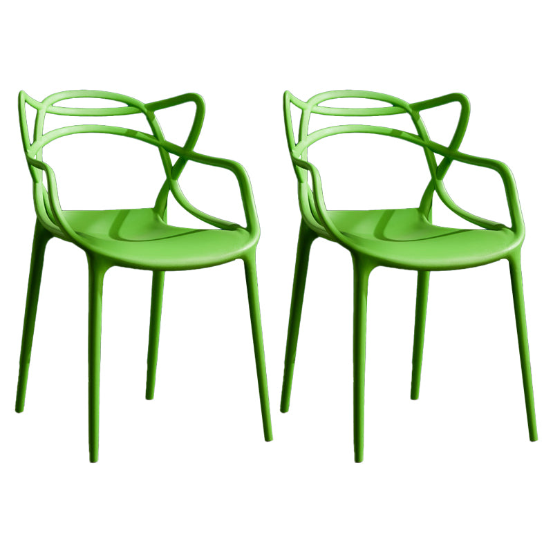 Sillas de comedor de cocina de estilo moderno Silla auxiliar con brazo de comedor con patas de plástico