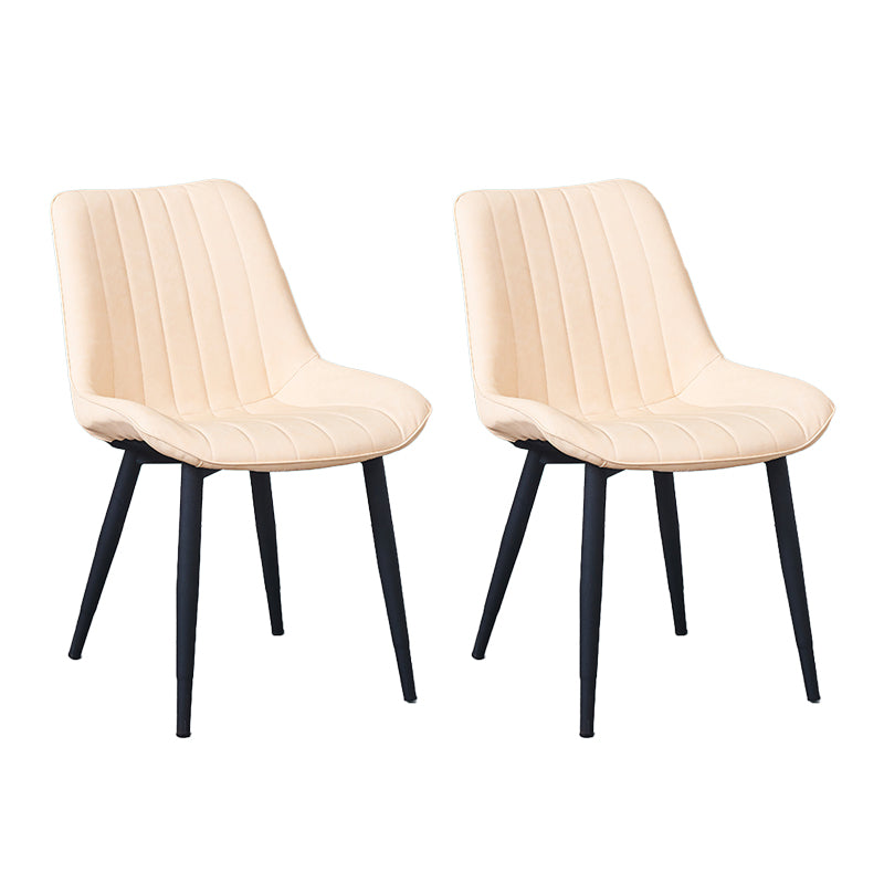 Silla lateral escandinava interior Silla de comedor con respaldo sólido tapizada de metal