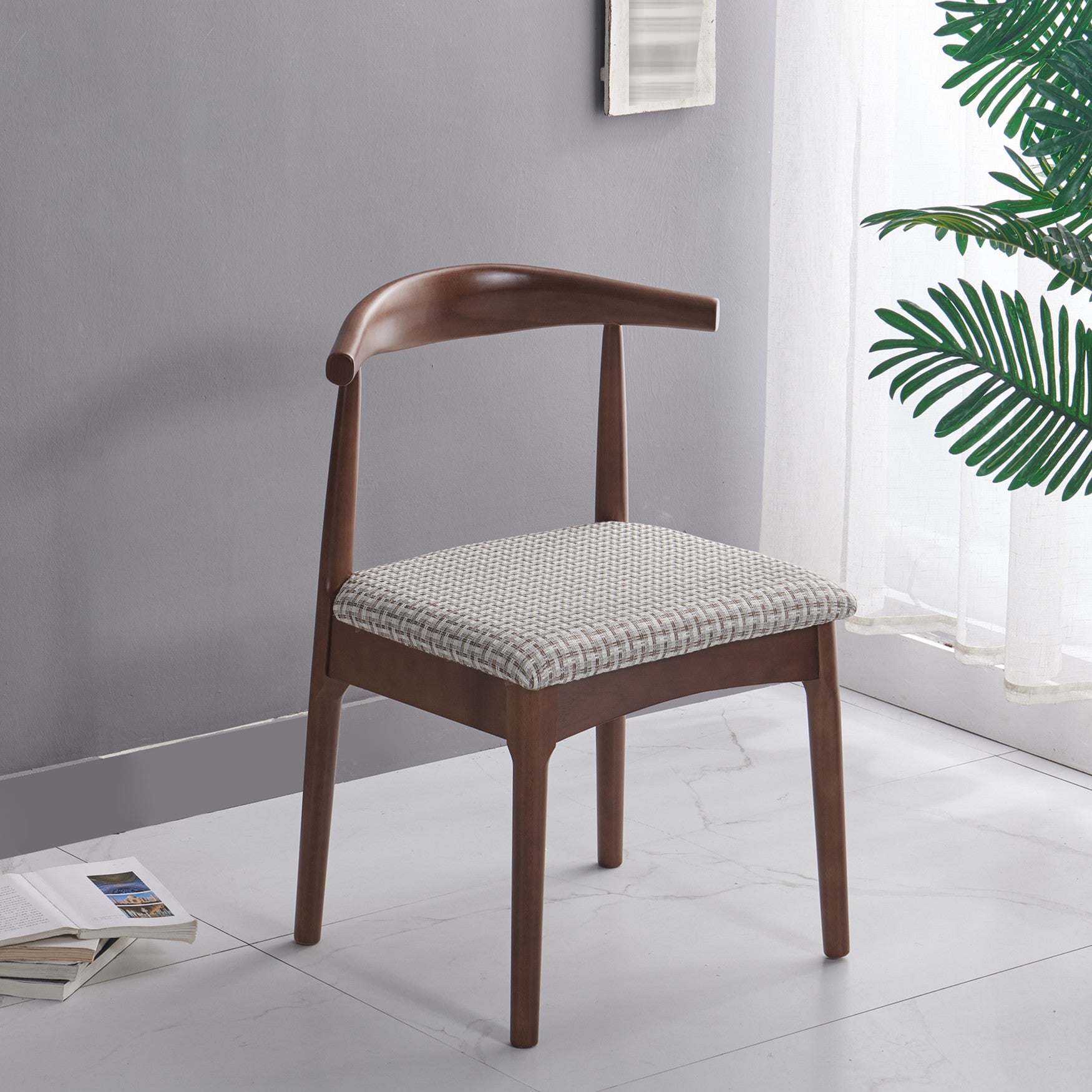 Silla lateral escandinava interior tapizada Silla de comedor de madera con respaldo abierto
