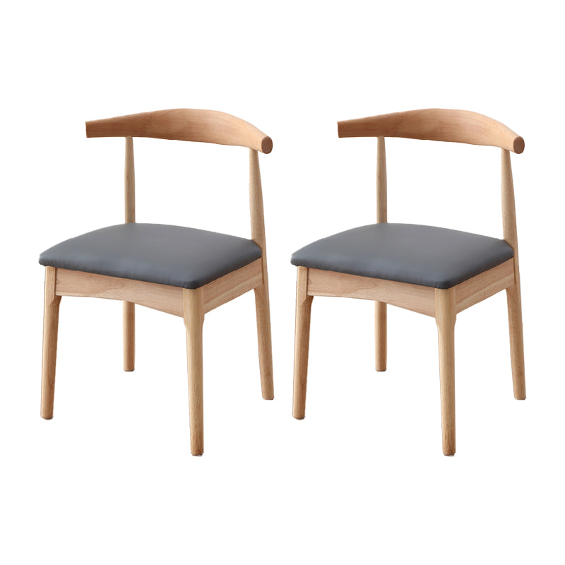 Silla auxiliar escandinava de interior tapizada de madera con respaldo abierto (juego de 2)