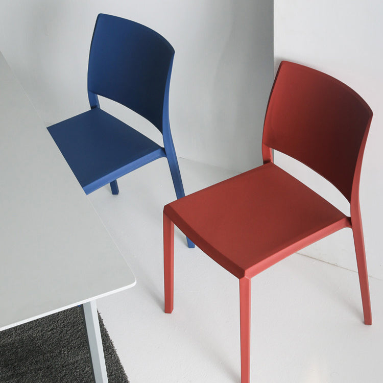 Silla de comedor de plástico de estilo nórdico, silla lateral de comedor con respaldo abierto para restaurante