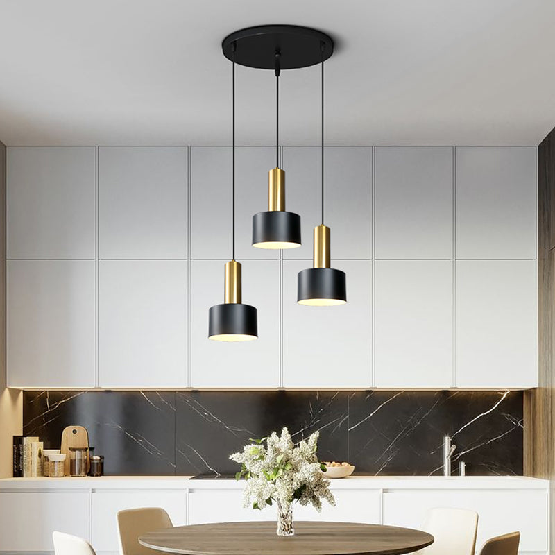 Lámpara de metal de electroplacas de luz colgante cilíndrico creativo moderno en negro y dorado