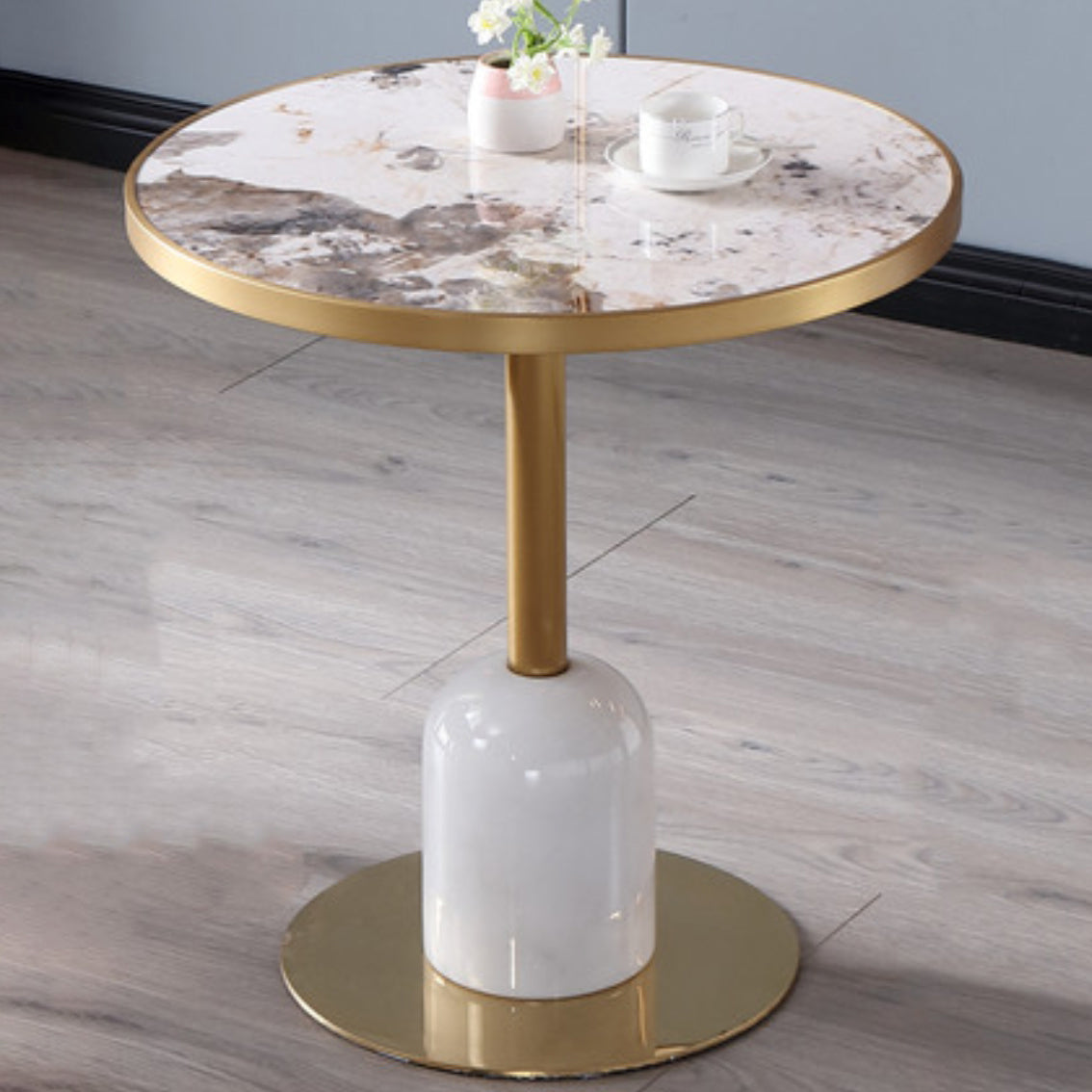 Metal Traditional Luxury Dining Table Sintered Stone Dining Table with Pedestal