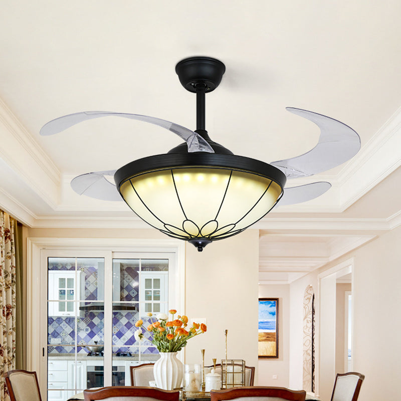 42 "W LED Dome Semi Flush Mount Lampe d'opale noire traditionnelle Black 4 lames Ventilateur de plafond Light pour salle à manger, mur / télécommande