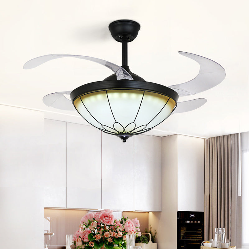 42 "W LED Dome Semi Flush Mount Lampe d'opale noire traditionnelle Black 4 lames Ventilateur de plafond Light pour salle à manger, mur / télécommande