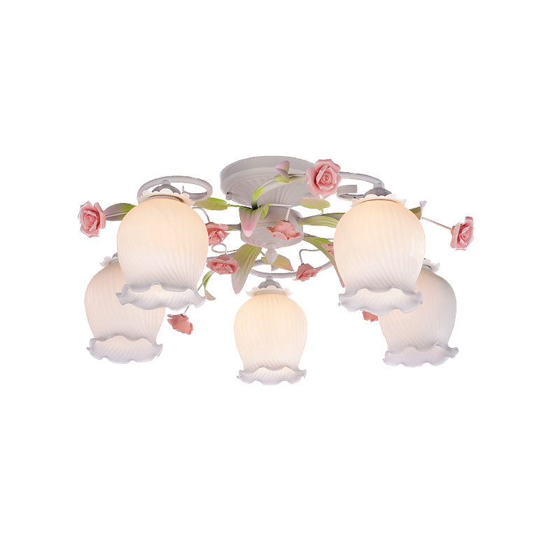 Metal White Techo Accesorio Charlete 5 Bombullitos Flor Pastoral Semi Flush Light para dormitorio