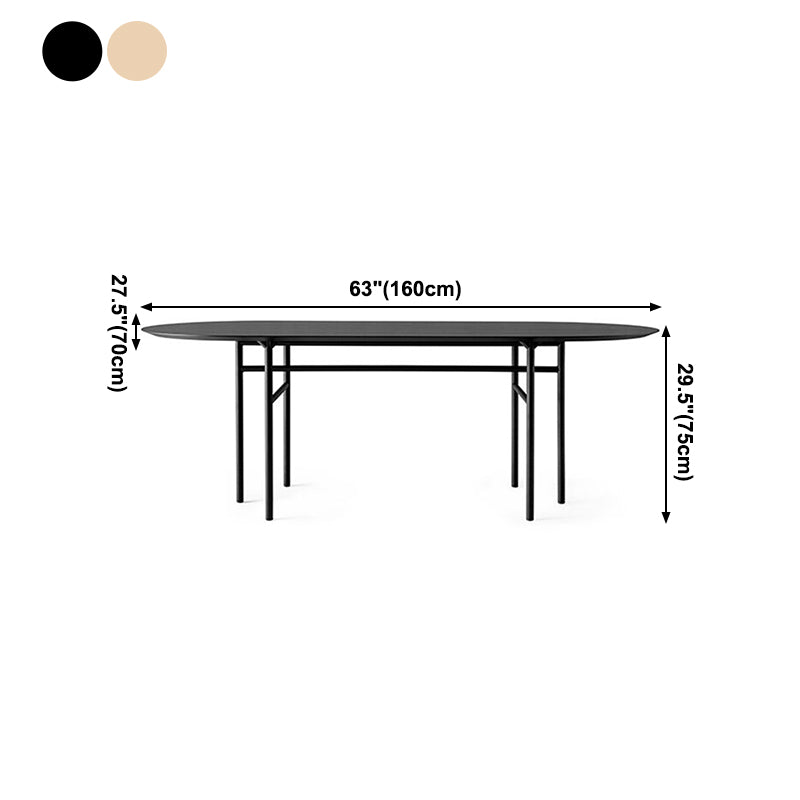 Ovaler minimalistischer Esstisch in Holzfarbe, fester Tisch mit Massivholz