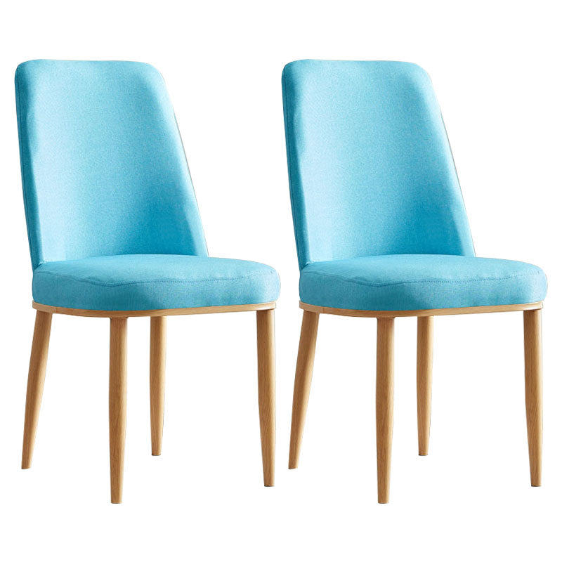 Silla de comedor moderna para interiores y exteriores, silla con respaldo sólido acolchado sin brazos de metal